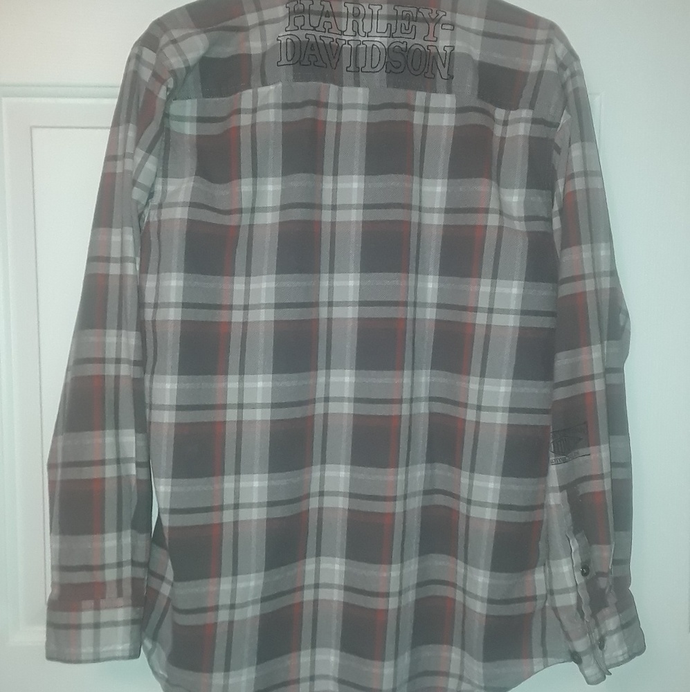 Button down longsleeve shirt